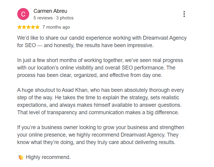 Five-star Google review from Carmen Abreu describing impressive SEO results with Dreamvast Agency, including real progress in location visibility and overall SEO performance